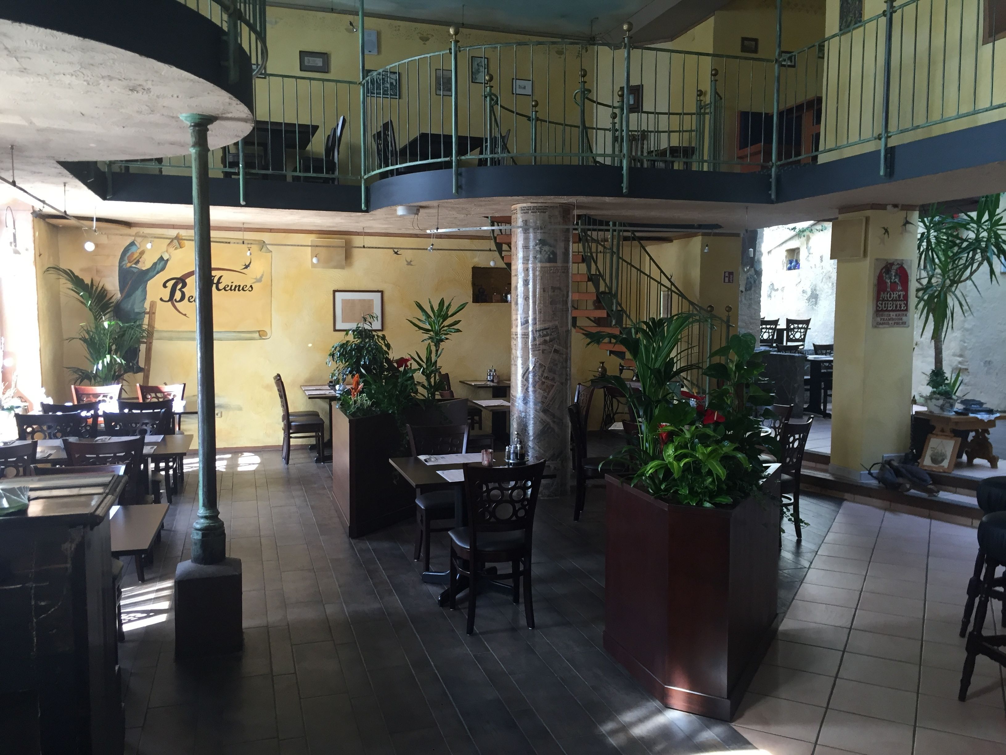 breakfast, lunch, dinner served; german cuisine