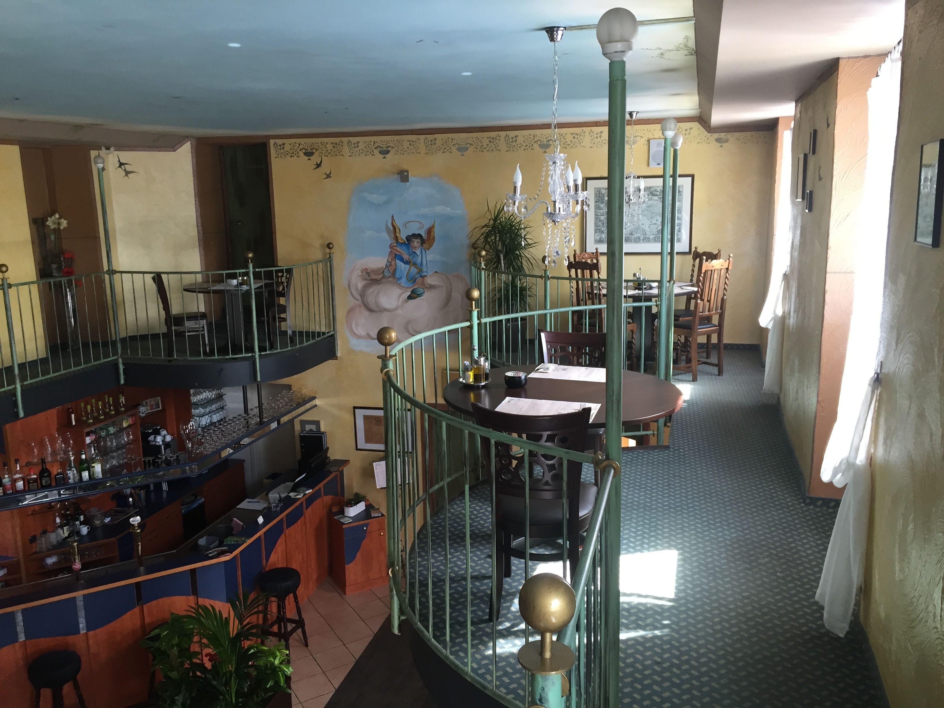 breakfast, lunch, dinner served; german cuisine