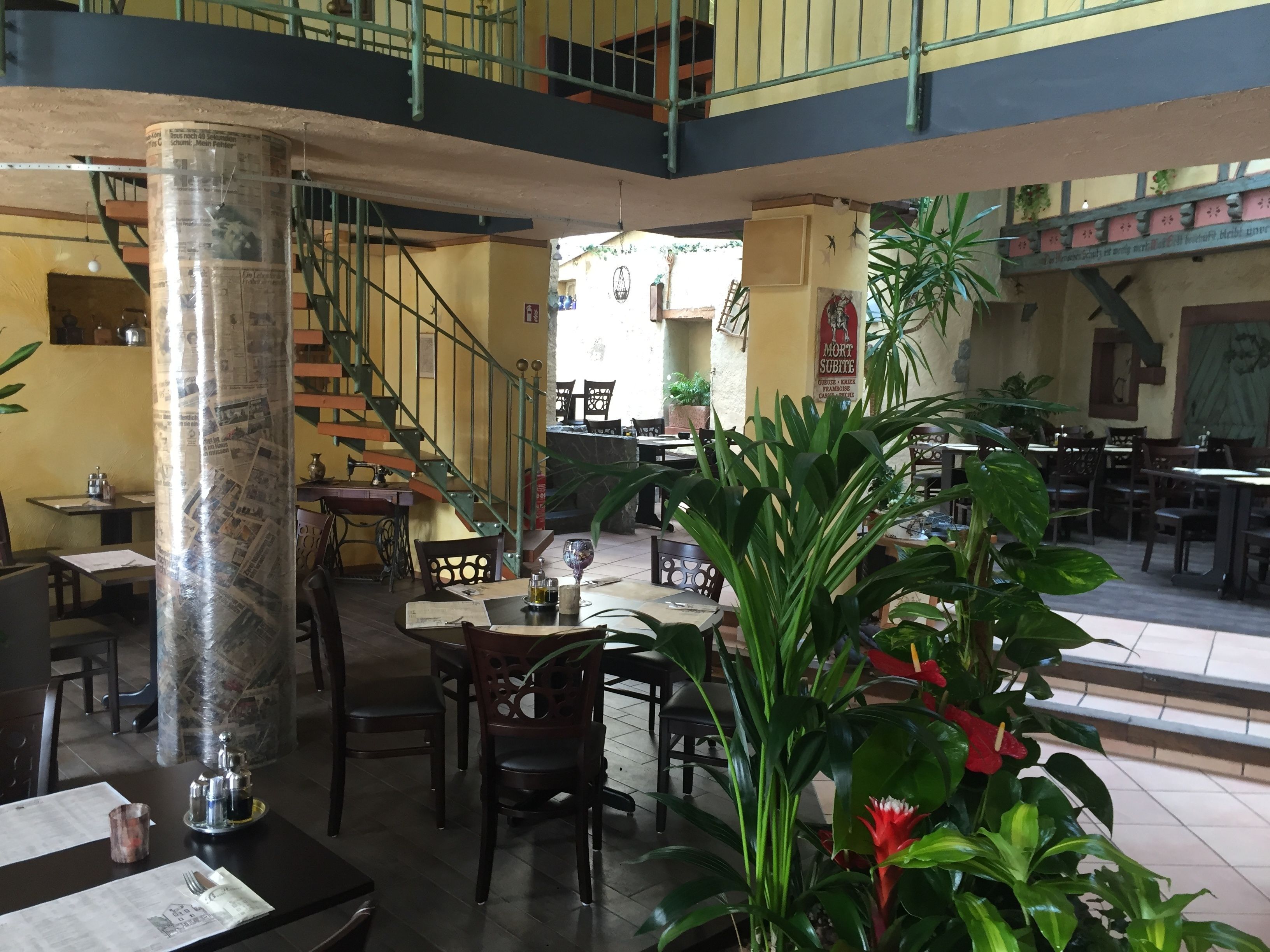 breakfast, lunch, dinner served; german cuisine