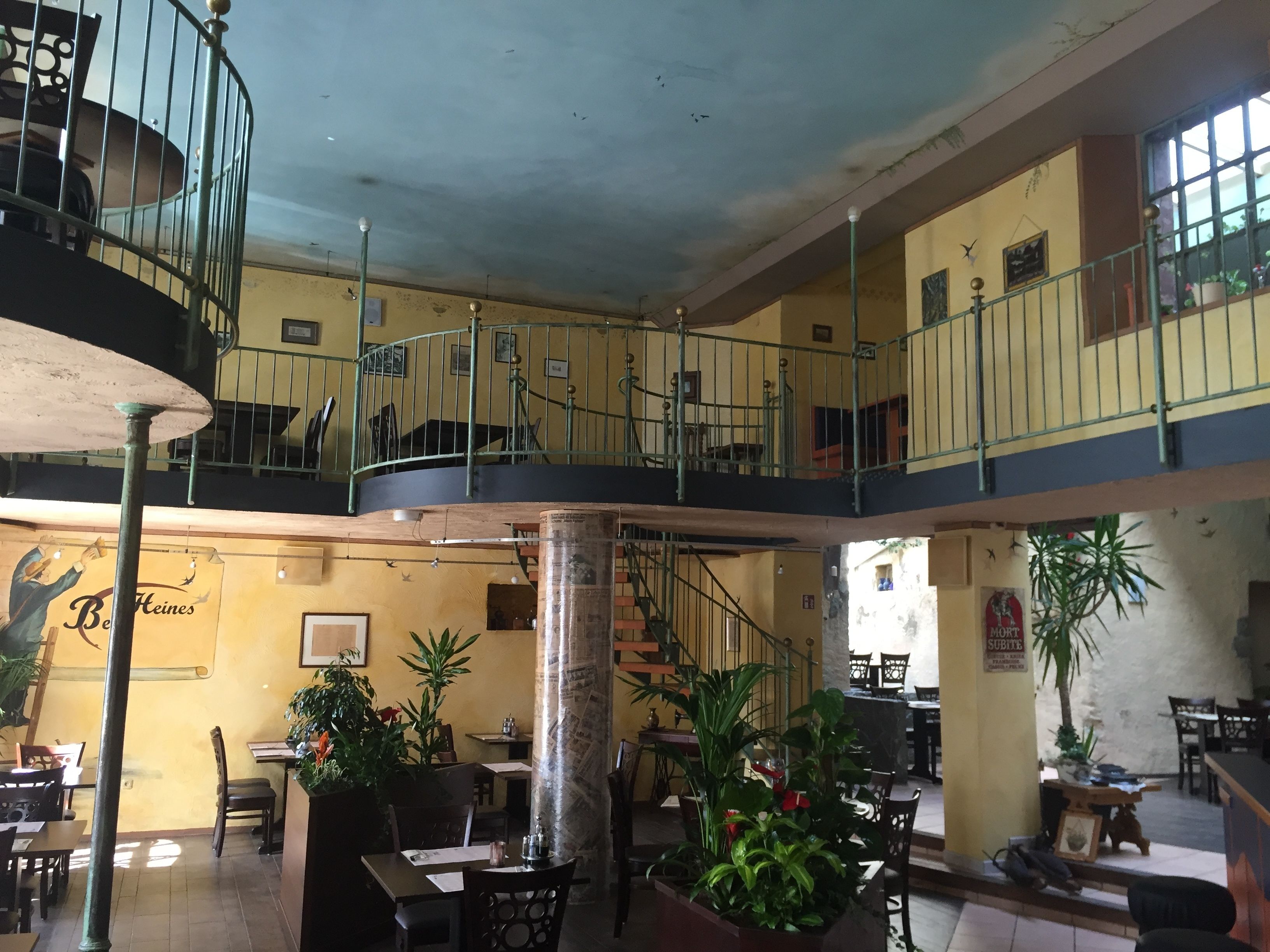 breakfast, lunch, dinner served; german cuisine