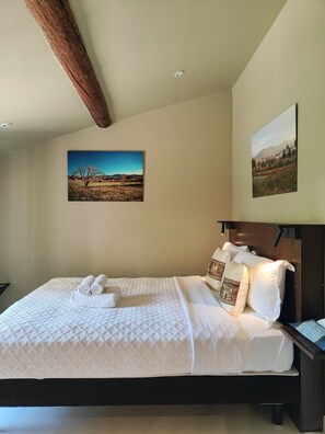 Deluxe driepersoonskamer, privébadkamer