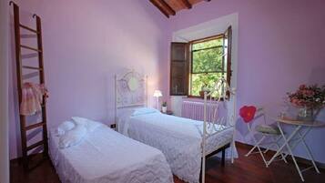 1 Schlafzimmer, hochwertige Bettwaren, kostenloses WLAN