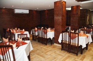 Desayuno continental gratuito y diario