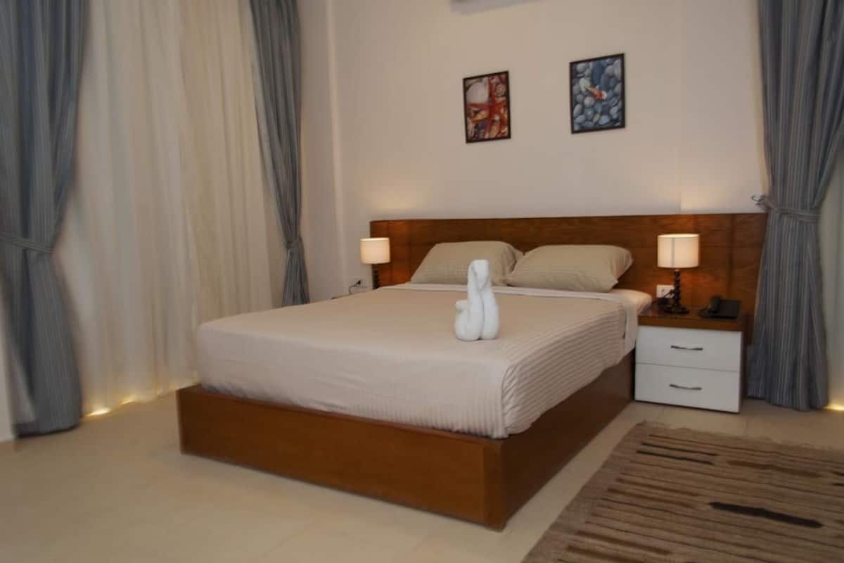 1 chambre, minibar, coffres-forts dans les chambres