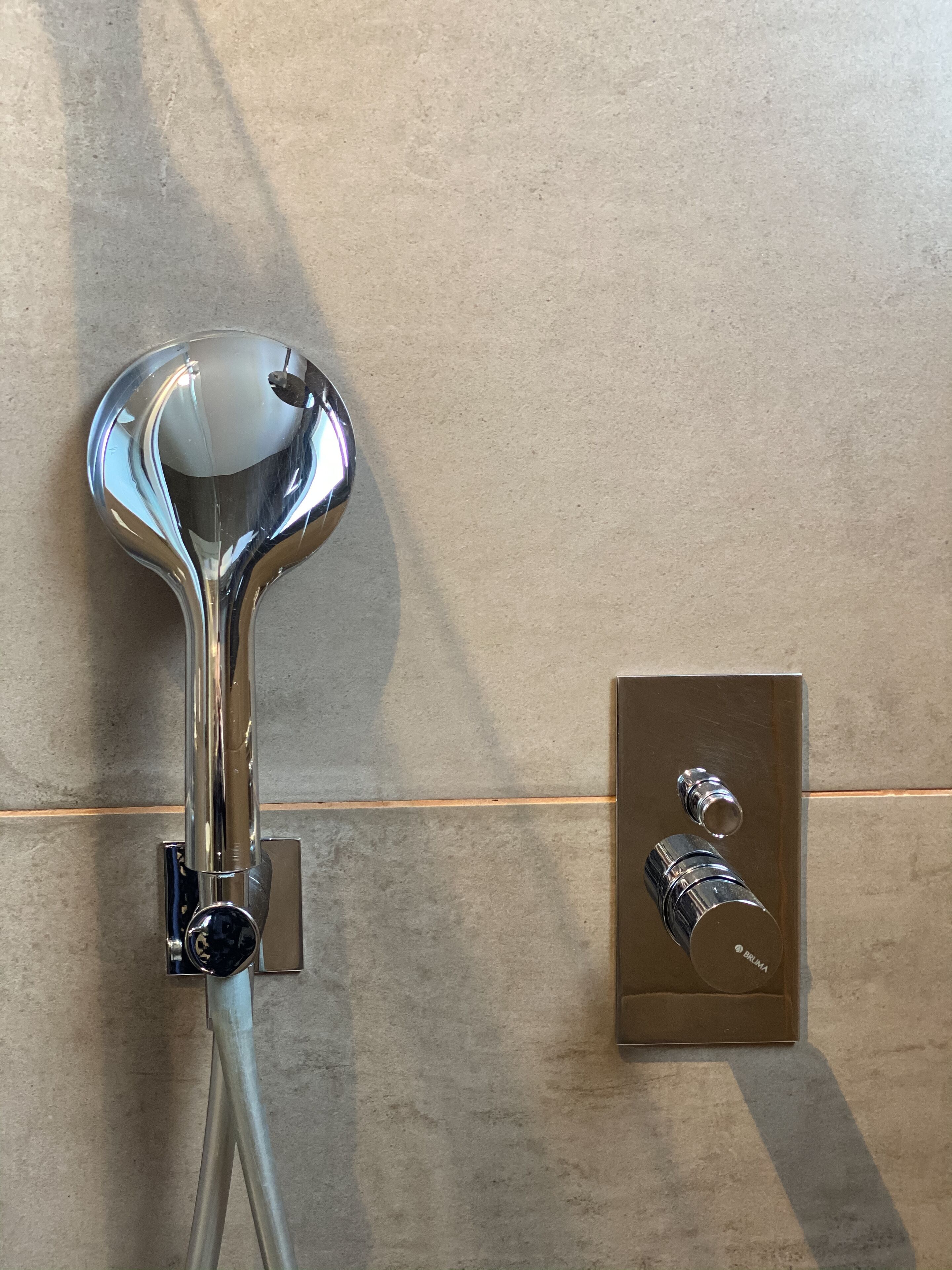 shower, free toiletries, hair dryer, slippers