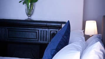 Iron/ironing board, free WiFi, bed sheets, wheelchair access