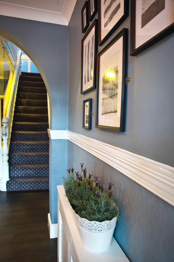 Interior - Rowton Poplars Hotel (Chester)