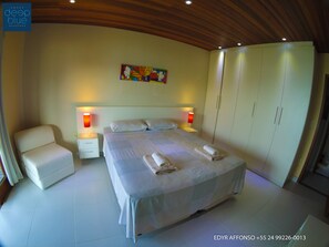 Apartamento, 3 quartos | Frigobar, cofres nos quartos, quartos à prova de som, Wi-Fi de cortesia