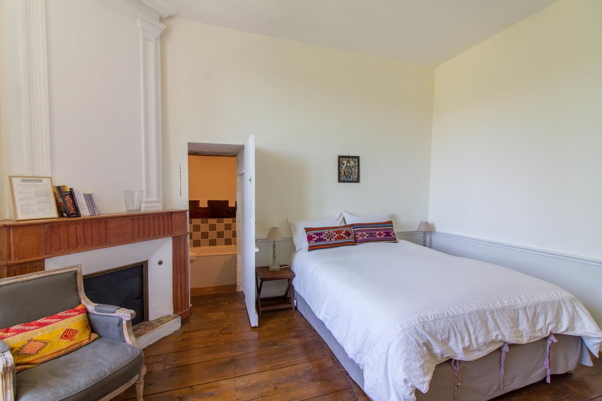 Habitación doble (Lewis) | Ropa de cama de alta calidad, camas con pillow-top y minibar 