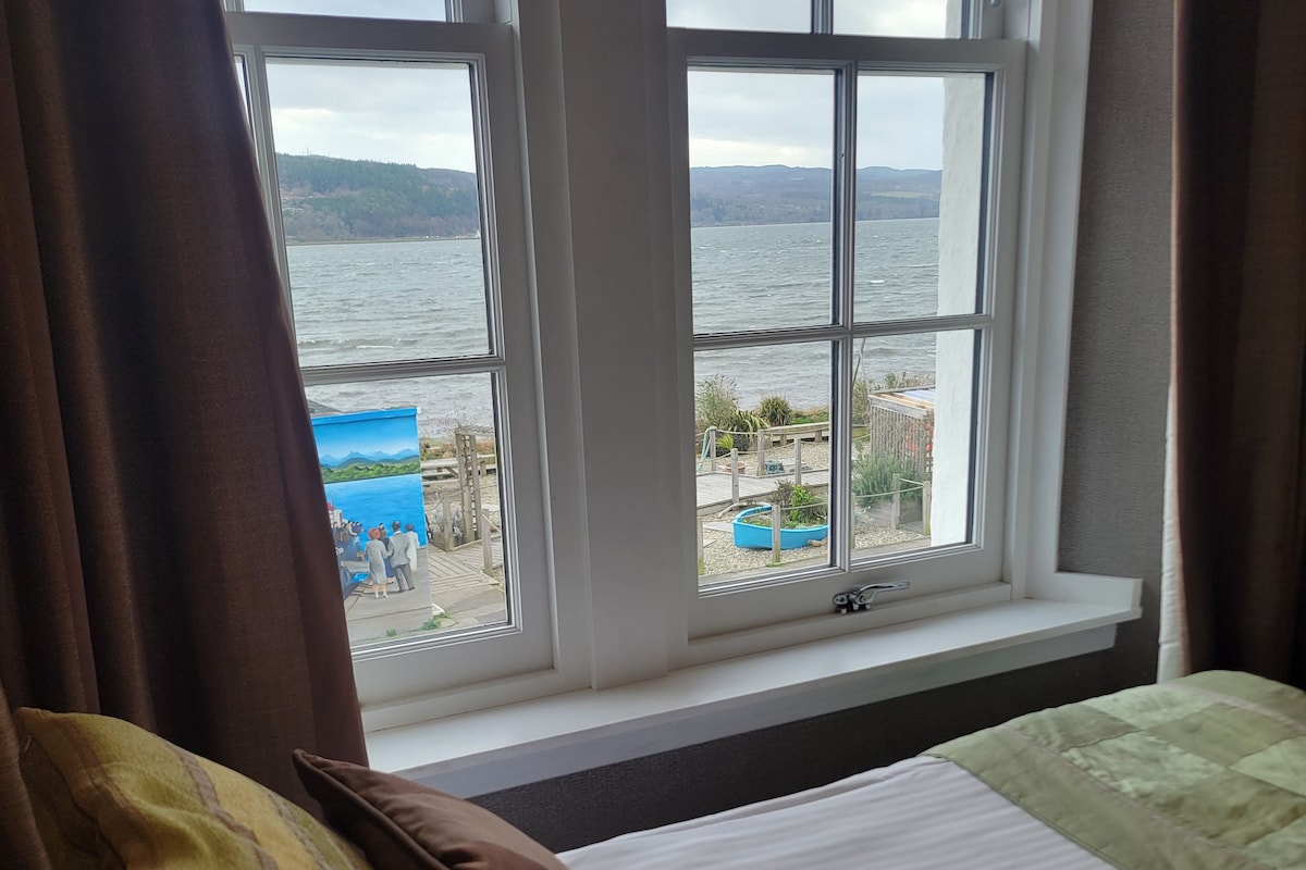 Superior Twin Room, Sea View | Premium bedding, desk, blackout drapes, iron/ironing board (on request)