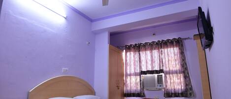 디럭스룸 | 책상, 무료 WiFi, 침대 시트