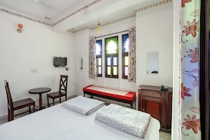 Deluxe Non AC | Free WiFi, bed sheets