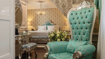 Habitación doble, bañera de hidromasaje (Master Imperial) | Ropa de cama de alta calidad, minibar, caja fuerte y cortinas opacas