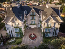 Fachada de la propiedad