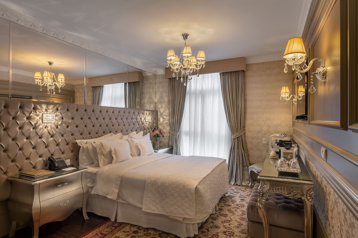 1 slaapkamer, luxe beddengoed, een minibar, een kluis op de kamer