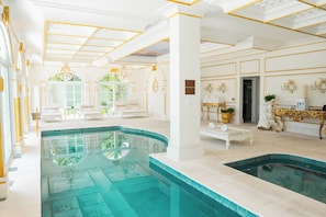 Indoor pool, pool loungers