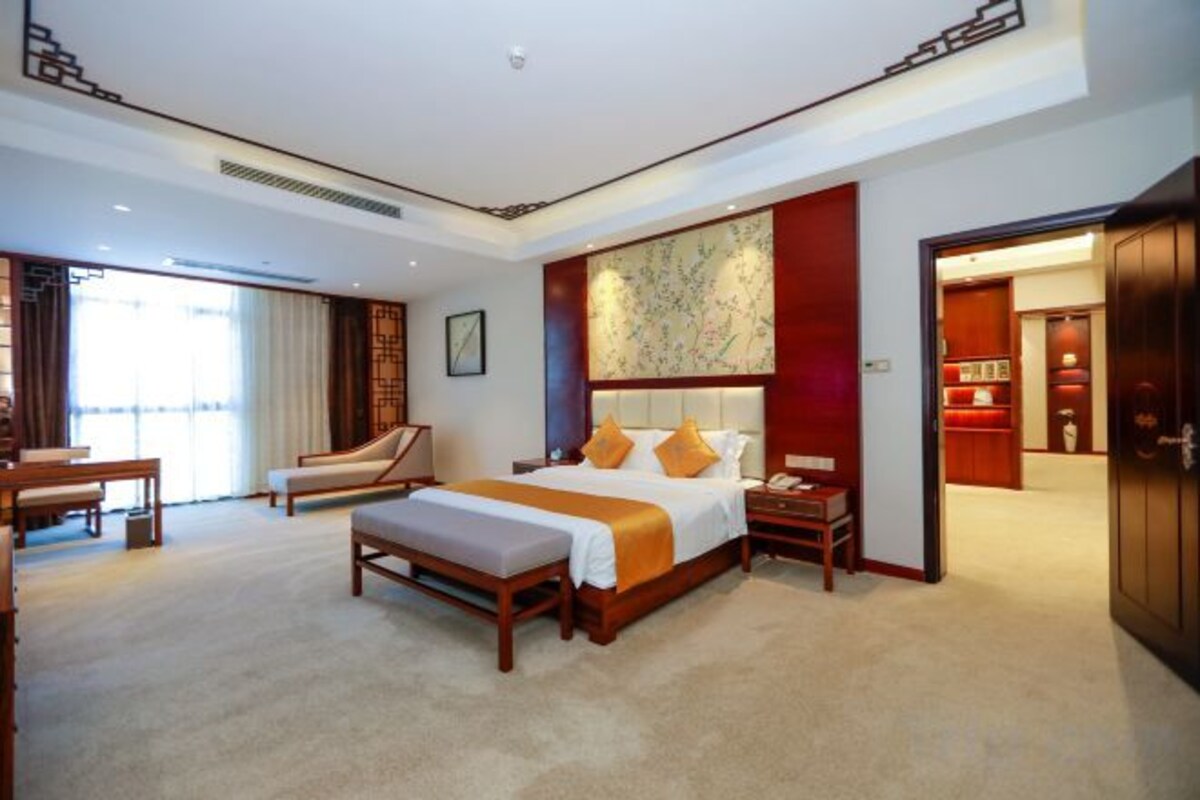 Superior Suite