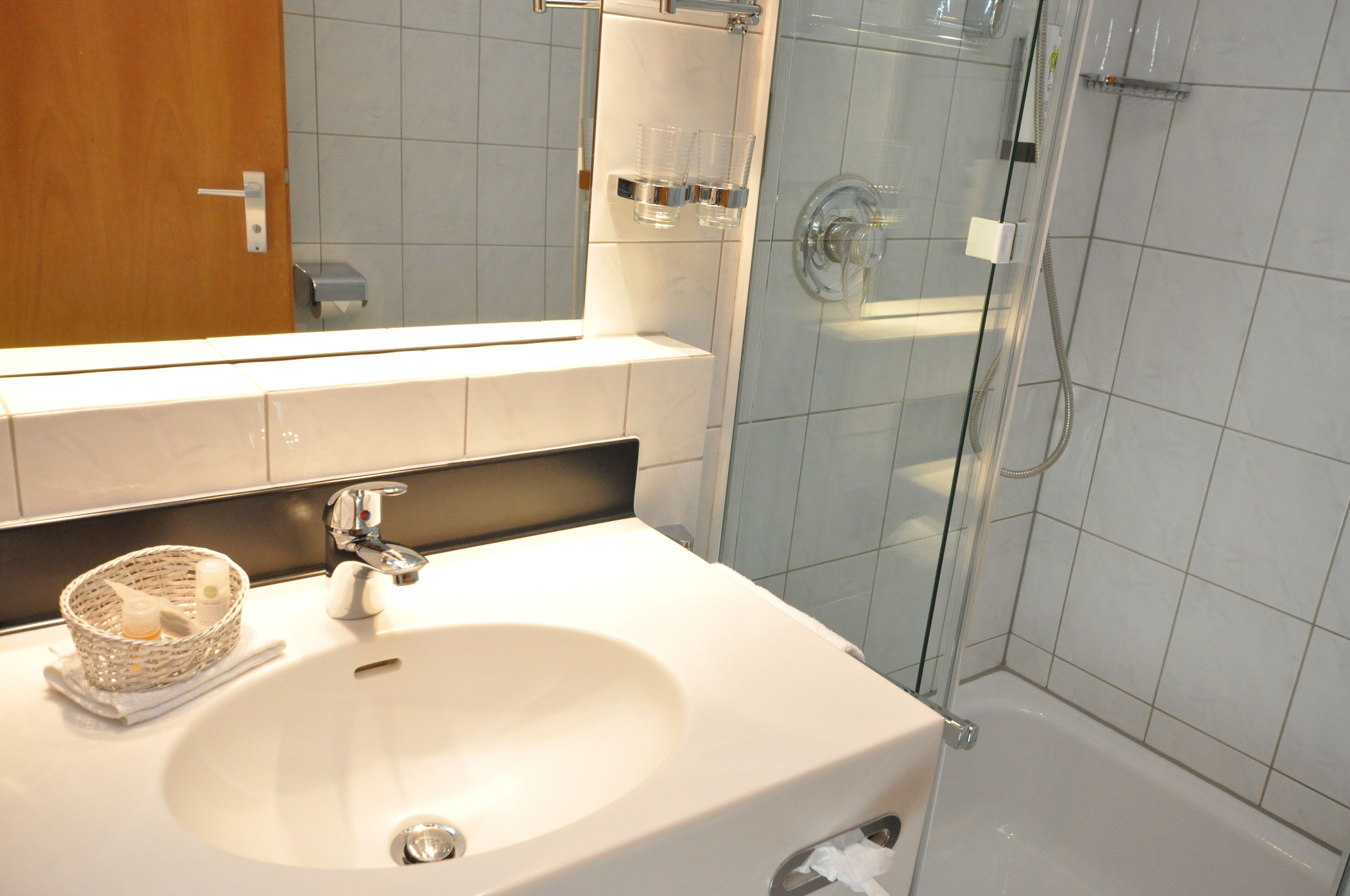 comfort room, 1 bedroom | bathroom | shower, free toiletries, towels