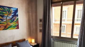 Double or Twin Room, Ensuite, City View (Acero) | Minibar, blackout drapes, iron/ironing board, free WiFi