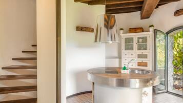 Villa, 2 Bedrooms, Private Pool | Private kitchen | Full-sized fridge, microwave, oven, stovetop