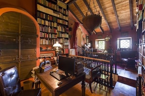 Library - Villa Domenicale (Corfu)