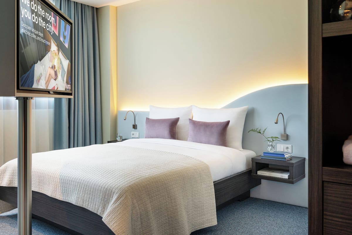 Quarto casal superior | 1 quarto, roupas de cama premium, cofres nos quartos, escrivaninha