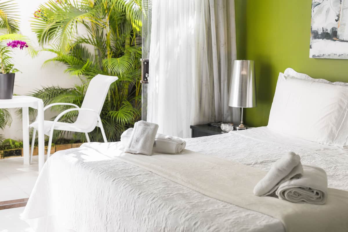 Suite Charme | Minibar, blackout curtains, free WiFi, bed sheets