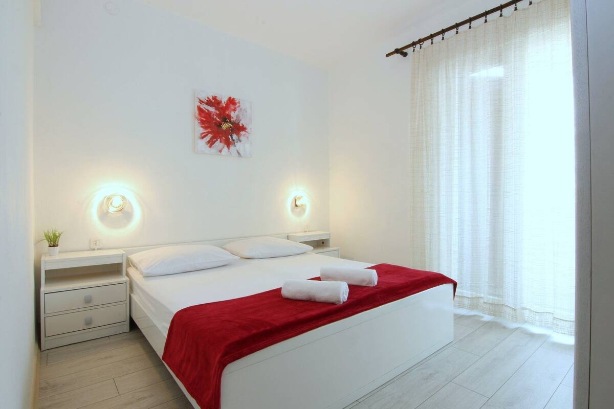 Appartement Standard, 1 chambre, vue partielle sur la mer, vue mer | 1 chambre, literie de qualité supérieure, bureau, chambres insonorisées