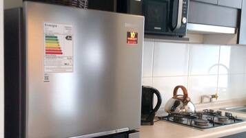 高級公寓, 3 間臥室, 2 間浴室 | 私人廚房 | 大型冰箱、微波爐、烤箱、爐台