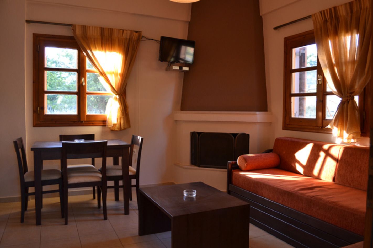 Flat-screen TV, fireplace