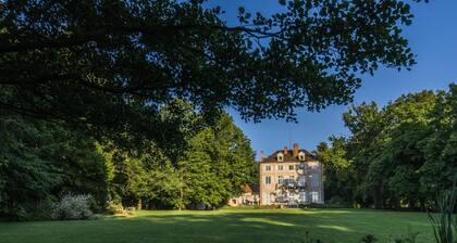 Le Château de la Vierge