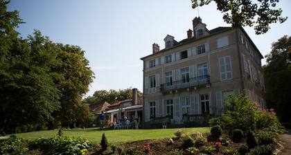 Le Château de la Vierge