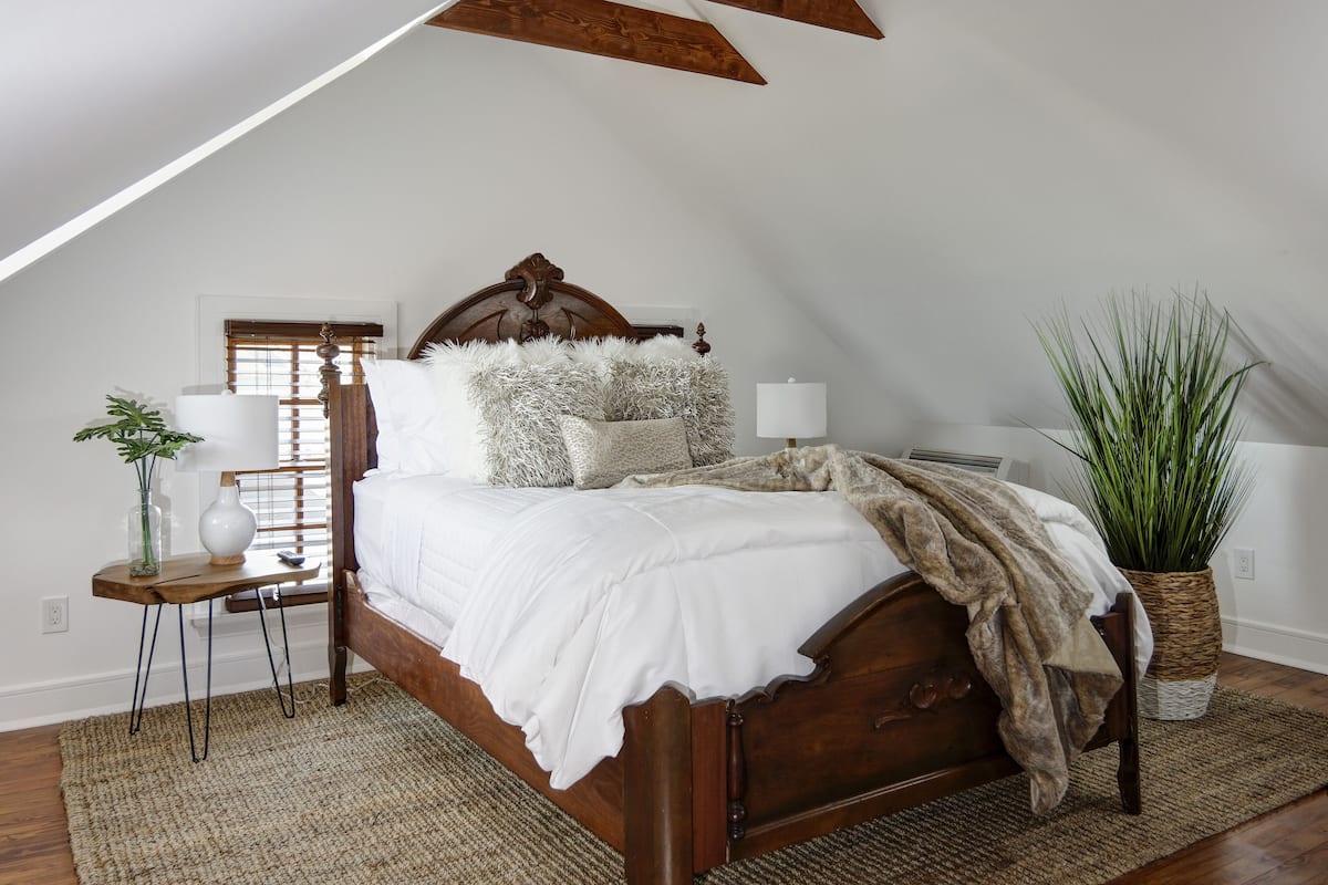Peralatan tempat tidur premium, seterika/papan seterika, Wi-fi percuma