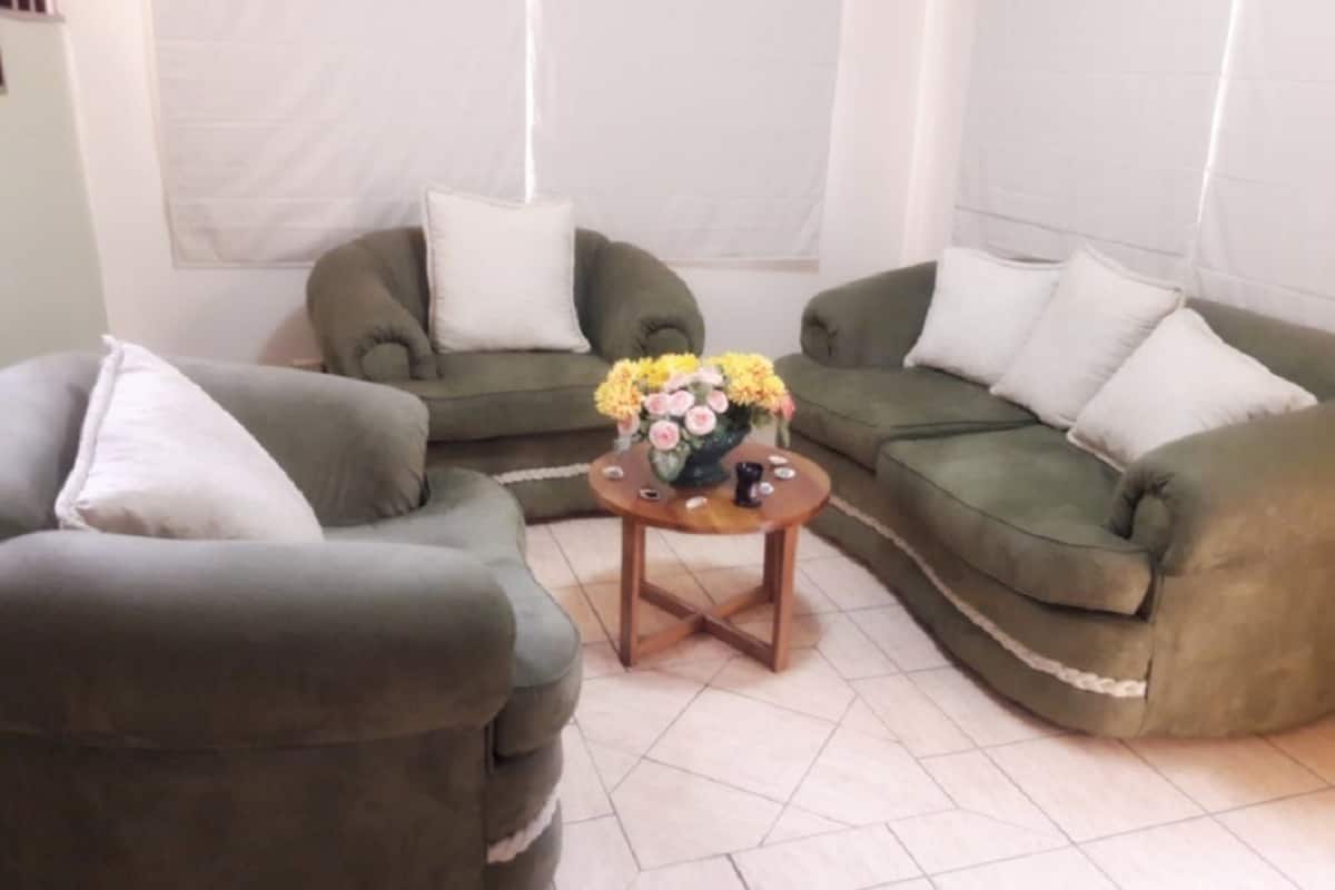 classic house, 3 bedrooms | living area | flat-screen tv