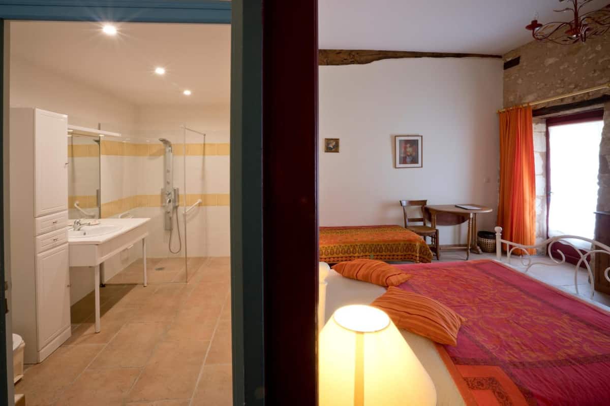 Triple Room (Jonquille) | Desk, blackout curtains, iron/ironing board, cots/infant beds