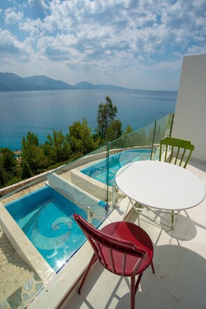 Panorama maisonnette, 2 slaapkamers, balkon, uitzicht op zee | Balkon