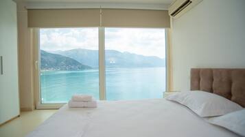 Panorama maisonnette, 2 slaapkamers, balkon, uitzicht op zee | Uitzicht vanuit de kamer