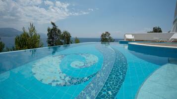 Panoramic Apartment, Private Pool, Sea View | Private pool