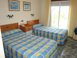 雙床房 | 迷你吧、免費嬰兒床、摺床/加床 (收費)、免費 Wi-Fi