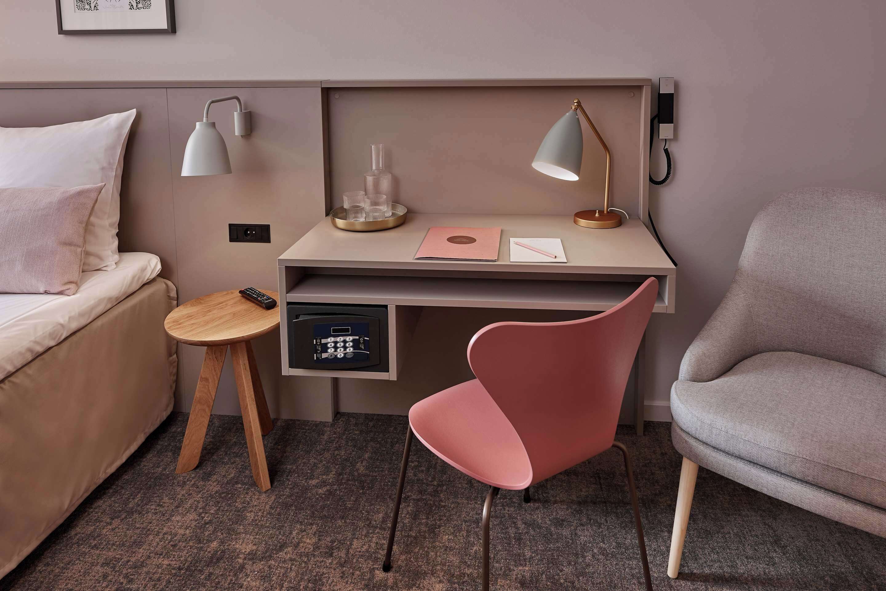 standard double room | in-room safe, desk, soundproofing, free wifi