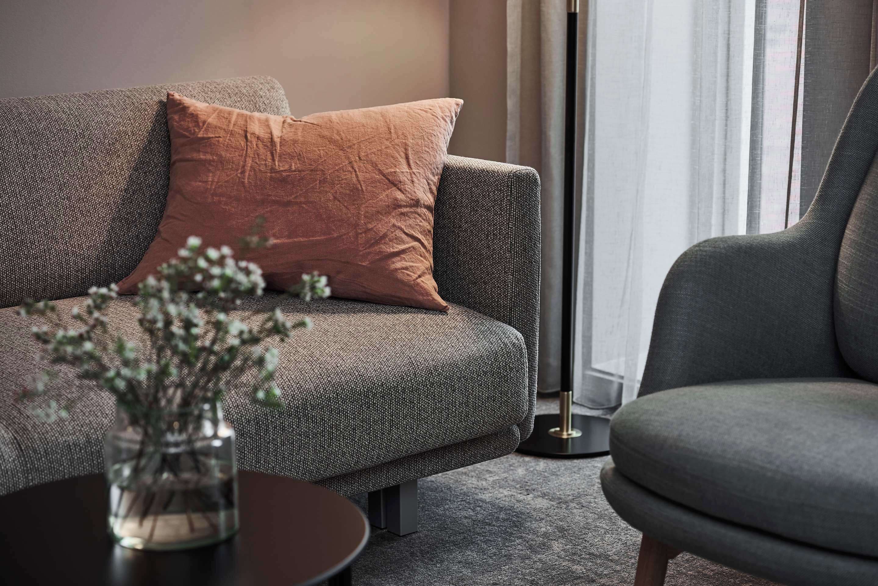 deluxe double room | in-room safe, desk, soundproofing, free wifi