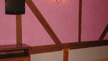 Kamar Quadruple (Oies) | Fasilitas kamar
