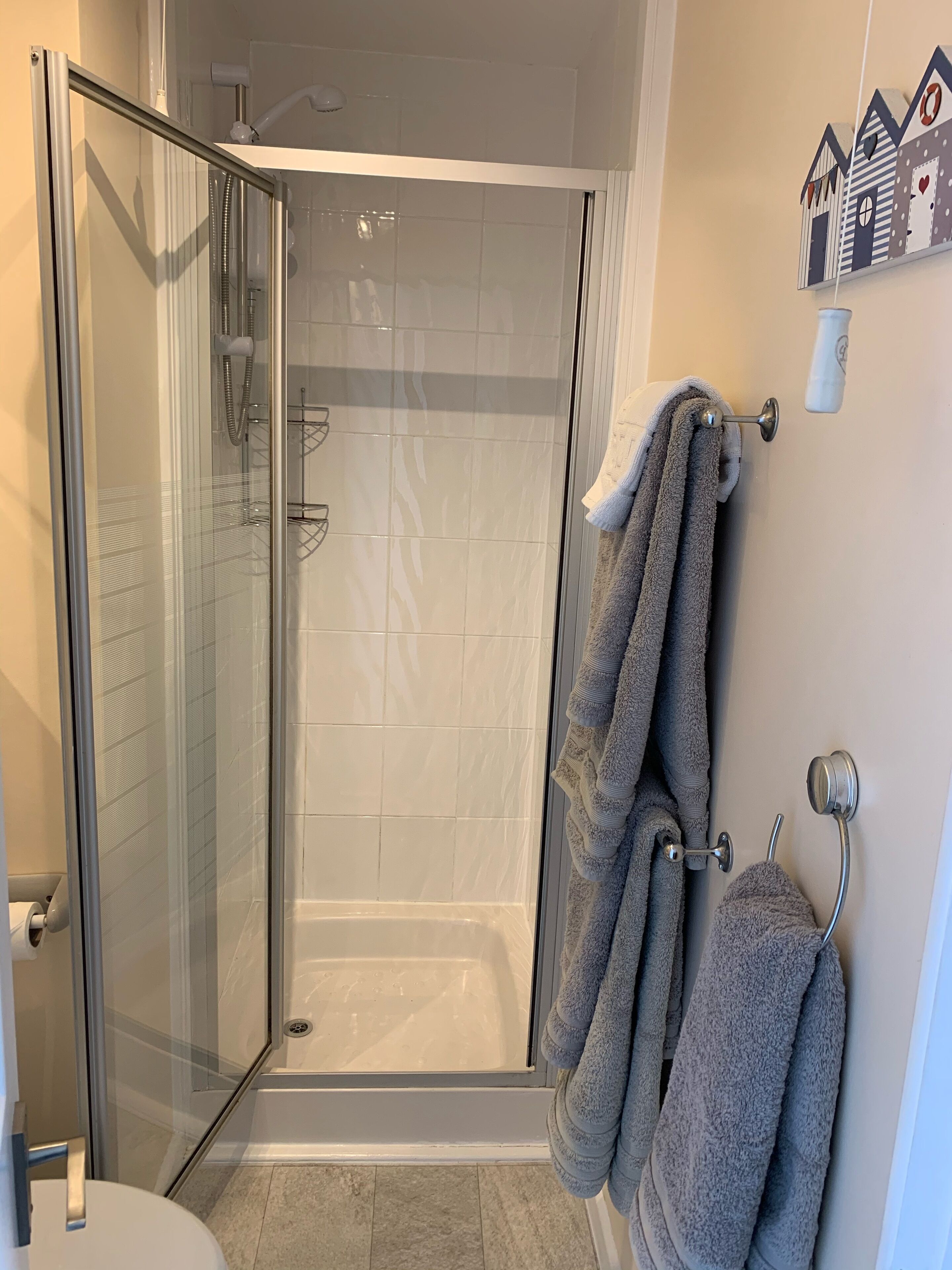 Ducha del cuarto de baño