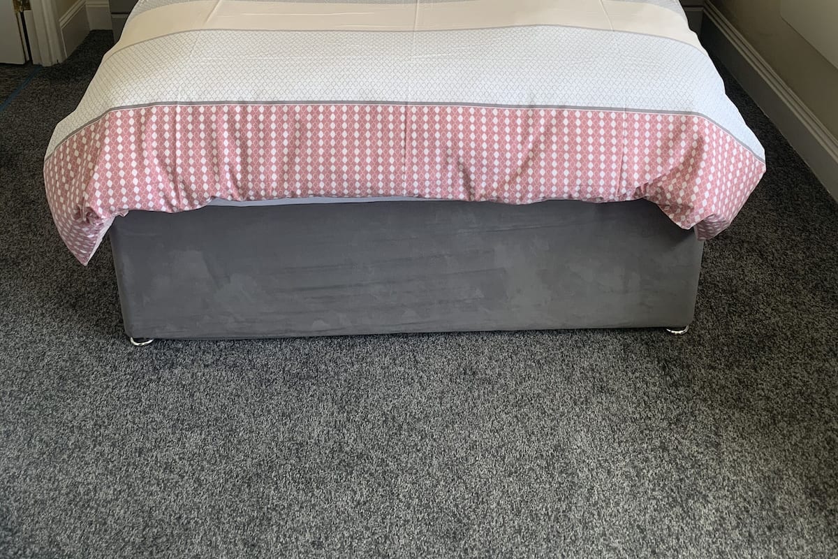 Double Room, 1 Double Bed, Sea View | Iron/ironing board, WiFi (free), bed sheets