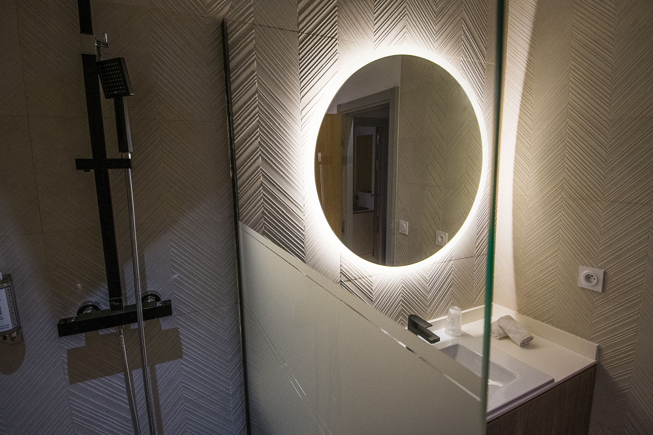 family apartment | bathroom | free toiletries, towels