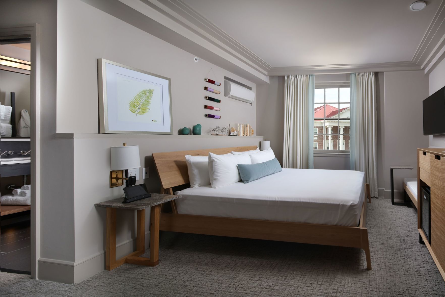 Ropa de cama de alta calidad, caja fuerte, cortinas opacas