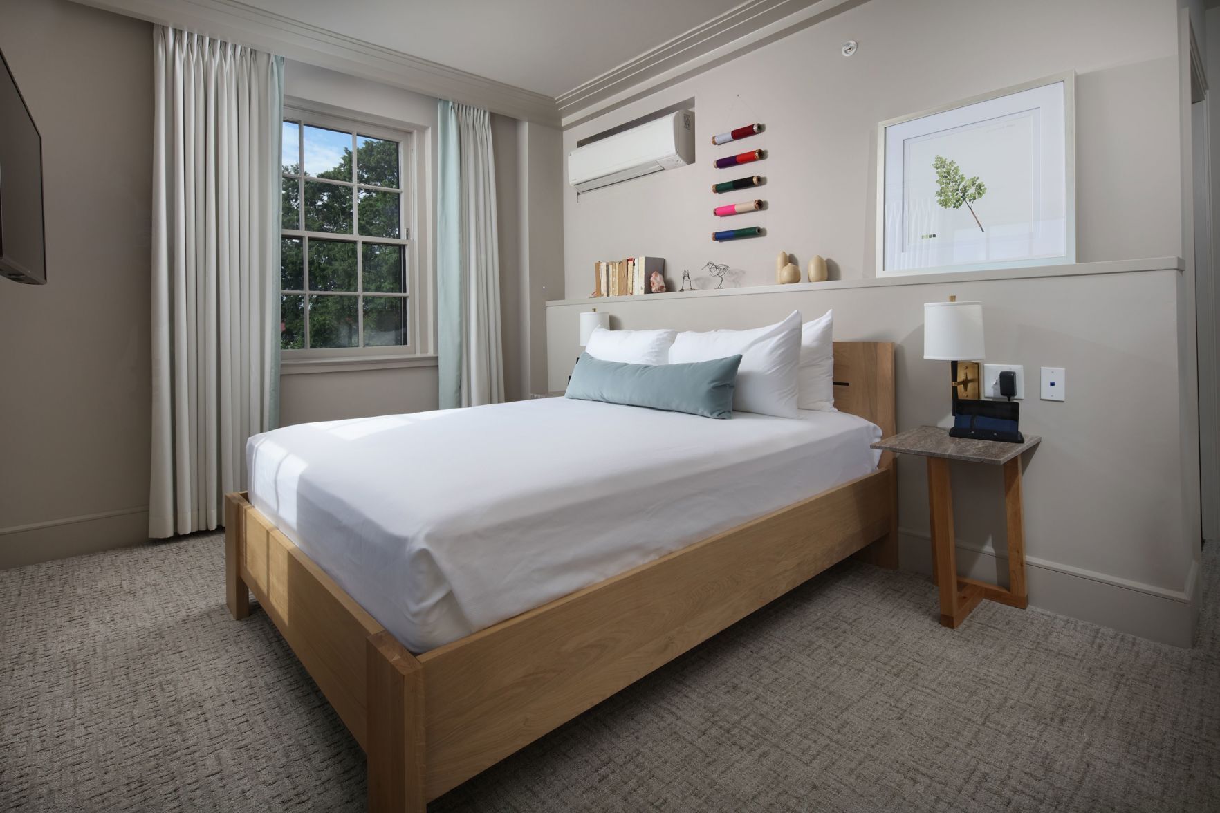 Ropa de cama de alta calidad, caja fuerte, cortinas opacas