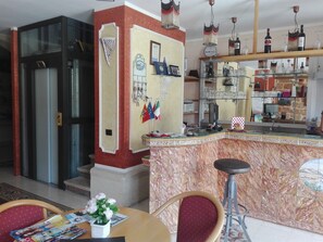 Bar (on property) - Donna sabella (Santa Flavia)