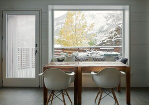 Colazione a buffet, servita tutte le mattine (10 EUR a persona) 