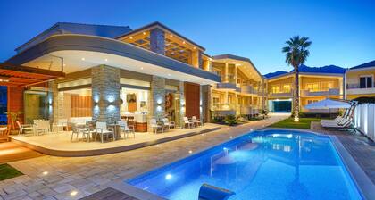 Lobelia Luxury Suites